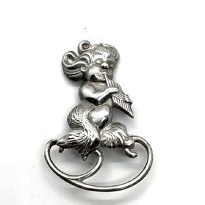 Vintage Sterling Silver Mother Nature brooch